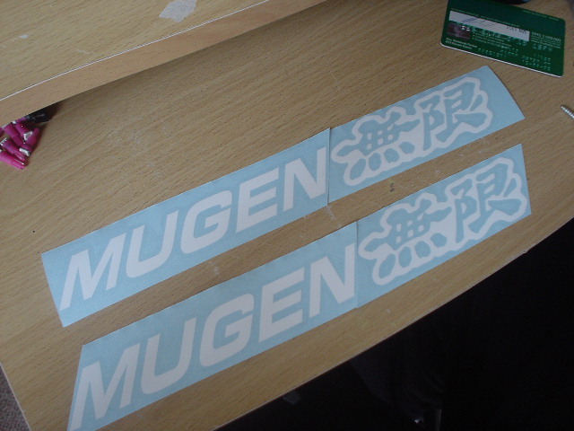 mugen nalepky