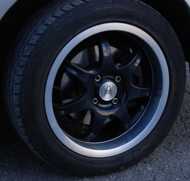 Wolfrace wheels 15´´ + pneu. UniRoyal Rainsport 1 195/50
